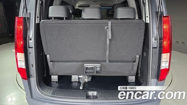 Hyundai Staria Modern, 2025 20