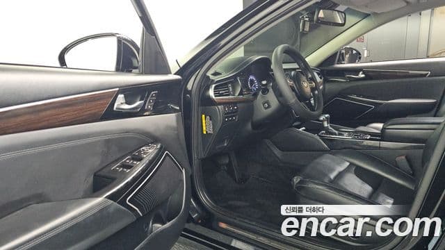 Kia All New K7 гибрид Noblesse, 2019 10