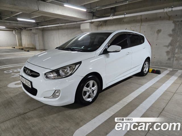 Hyundai Accent(новый кузов / новое поколение) Premier, 2011 18