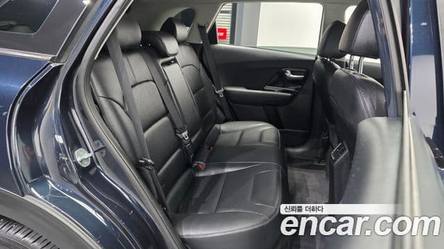 Kia Niro Prestige, 2017 12