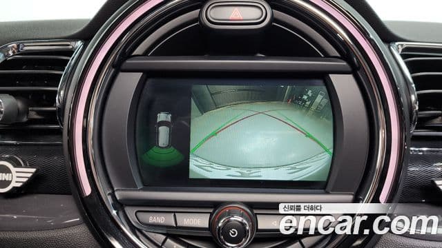 Mini Cooper 클럽맨 2세대, 2019 17