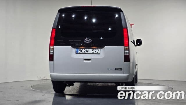 Hyundai Staria Modern, 2024 4