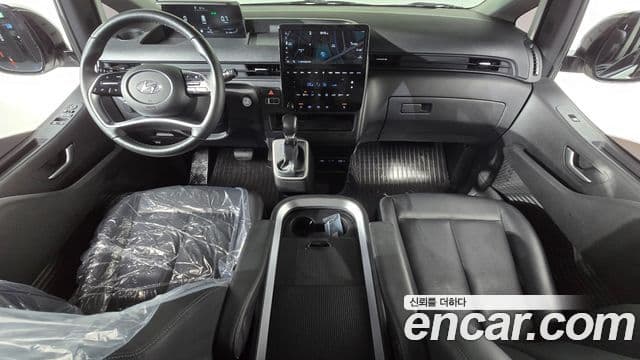 Hyundai Staria Modern, 2024 7