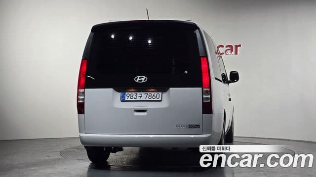 Hyundai Staria компания по спецнадстройкам, 2025 4