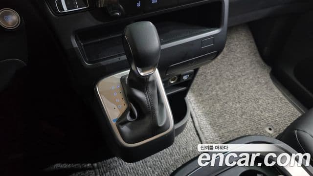 Hyundai Staria компания по спецнадстройкам, 2025 9