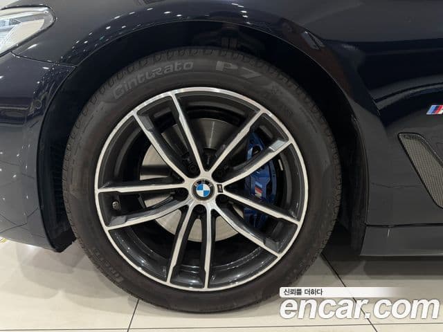 BMW 5시리즈 (G30) 520i M Sport, 2023 все фото
