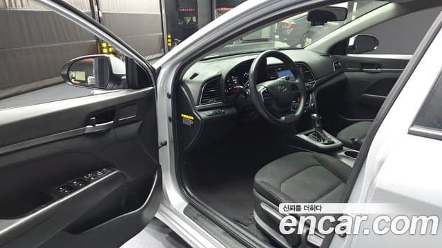 Hyundai Avante AD 1.6 LPI Style(арендный автомобиль), 2018 10