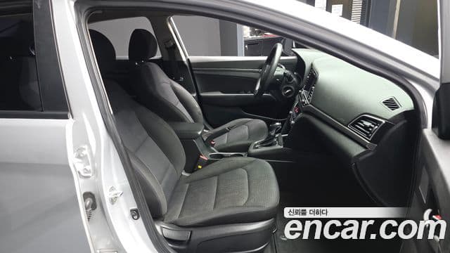 Hyundai Avante AD 1.6 LPI Style(арендный автомобиль), 2018 11