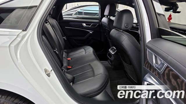 Audi A6 (C8) Premium, 2023 12