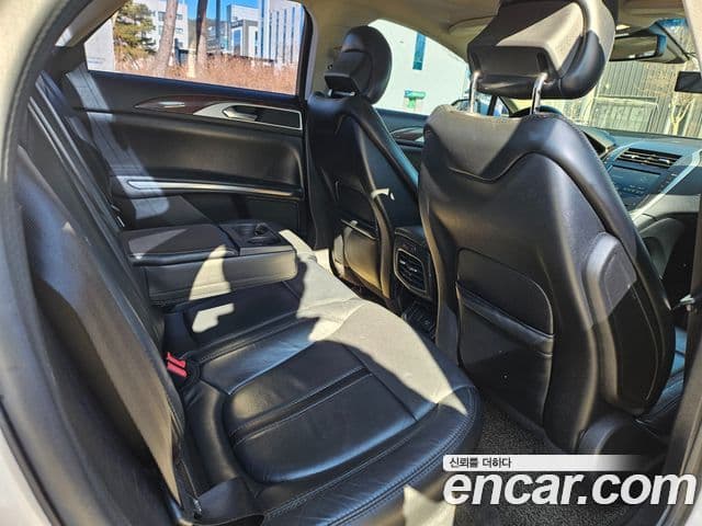 Lincoln New MKZ 2세대, 2016 14