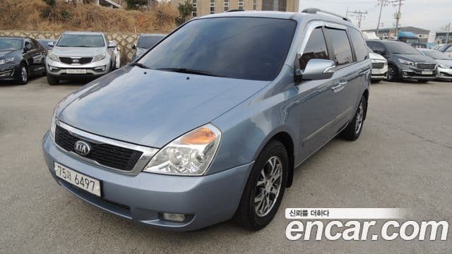 Kia Carnival R люксовая версия, 2013 1