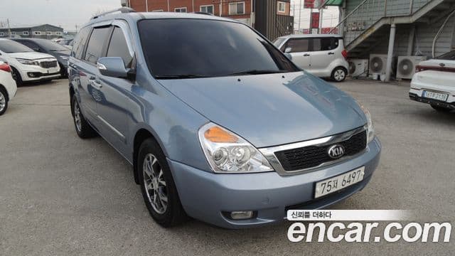 Kia Carnival R люксовая версия, 2013 3