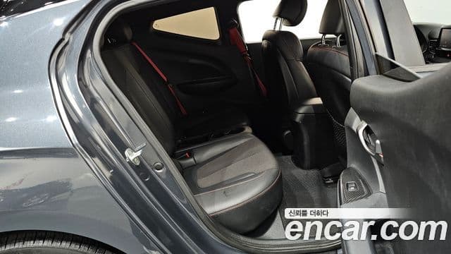 Hyundai Veloster (JS) Core, 2018 12