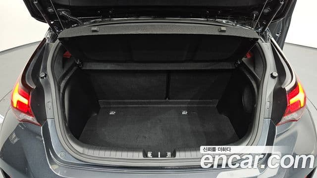 Hyundai Veloster (JS) Core, 2018 20