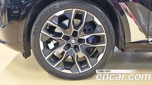 BMW X7 (G07) xDrive 40i M Sport 6인승, 2024 4