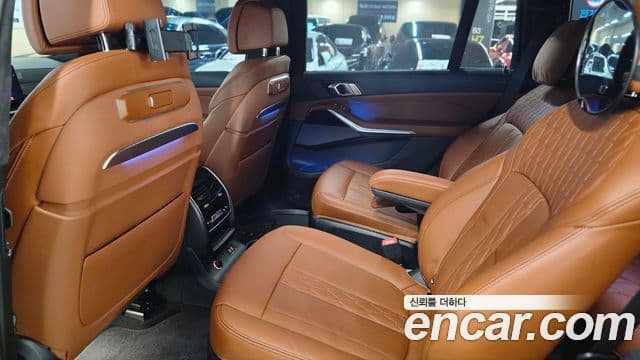 BMW X7 (G07) xDrive 40i M Sport 6인승, 2024 7