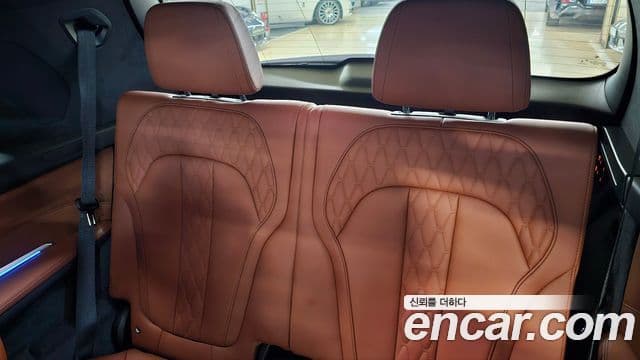 BMW X7 (G07) xDrive 40i M Sport 6인승, 2024 9