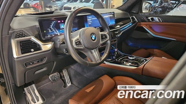 BMW X7 (G07) xDrive 40i M Sport 6인승, 2024 13