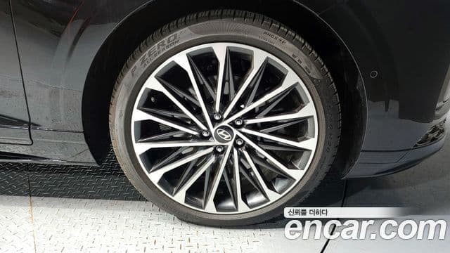 Hyundai Grandeur (GN7) Calligraphy, 2025 все фото