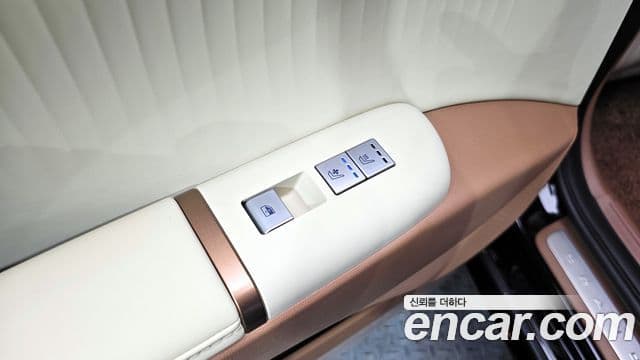 Hyundai Grandeur (GN7) Calligraphy, 2025 20