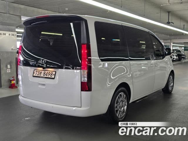Hyundai Staria Modern, 2022 4