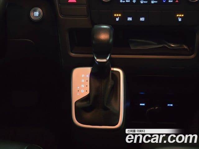 Hyundai Staria Modern, 2022 9