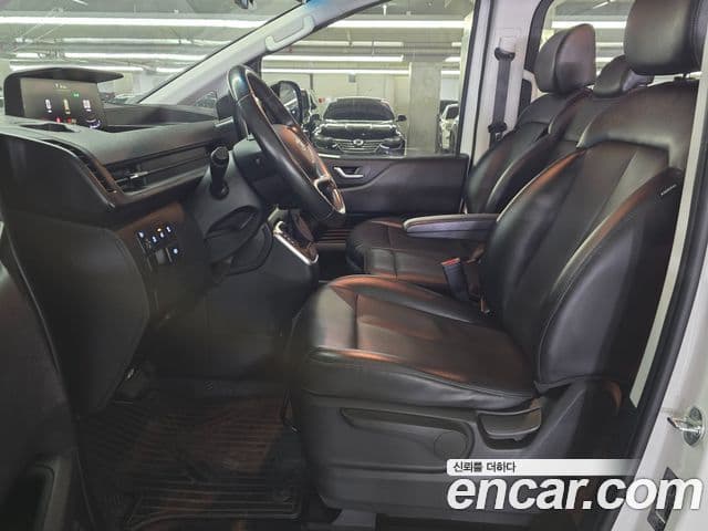 Hyundai Staria Modern, 2022 10