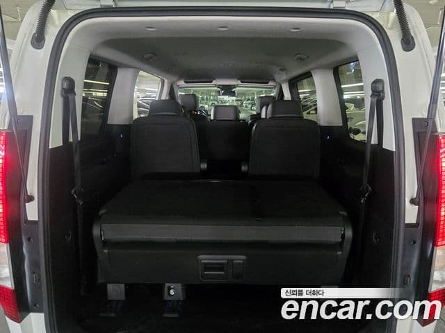 Hyundai Staria Modern, 2022 14