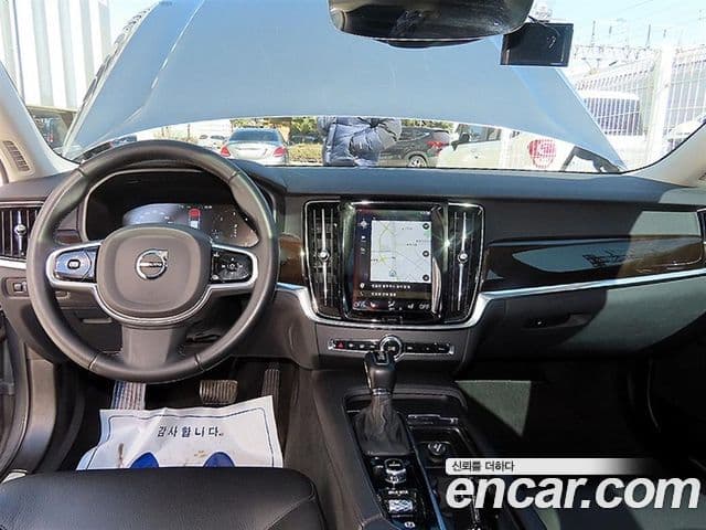 Volvo S90 D4 Momentum, 2017 6