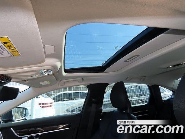 Volvo S90 D4 Momentum, 2017 17