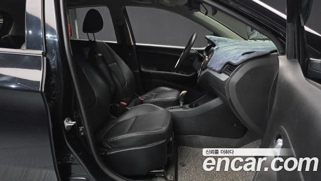 Kia All New Morning Luxury, 2012 11