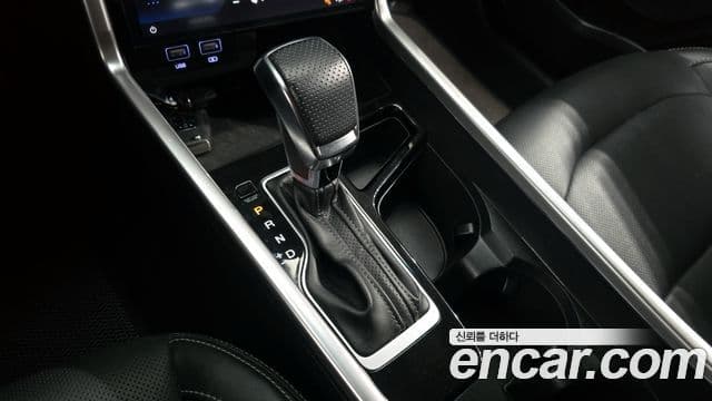 KG모빌리티(SsangYong) Torres T7, 2024 9