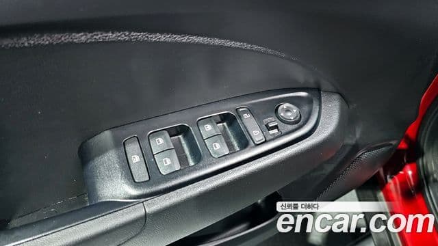 Hyundai Venue 1.6 Smart, 2020 18