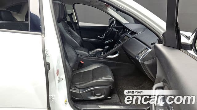 Jaguar E-PACE D180 S, 2019 11