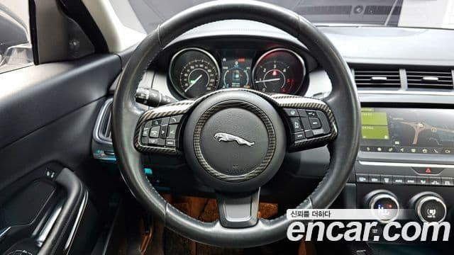 Jaguar E-PACE D180 S, 2019 13