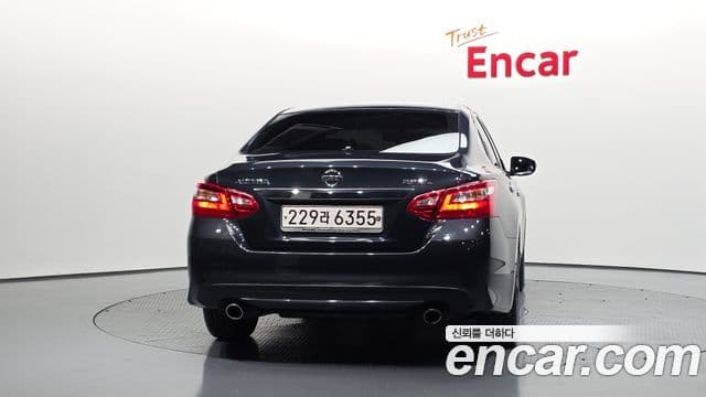 Nissan 알티마 L33, 2017 4
