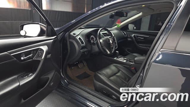 Nissan 알티마 L33, 2017 10
