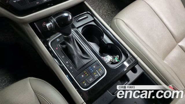 Kia All New Carnival Noblesse, 2015 9