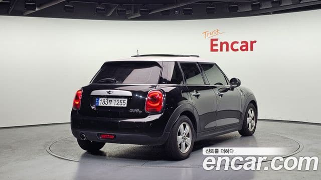 Mini Cooper D 3세대, 2015 2