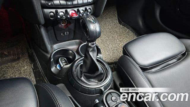 Mini Cooper D 3세대, 2015 9