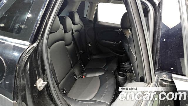 Mini Cooper D 3세대, 2015 12