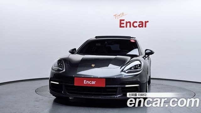 Porsche Panamera (971), 2018 3