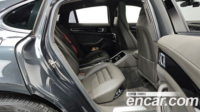 Porsche Panamera (971), 2018 12