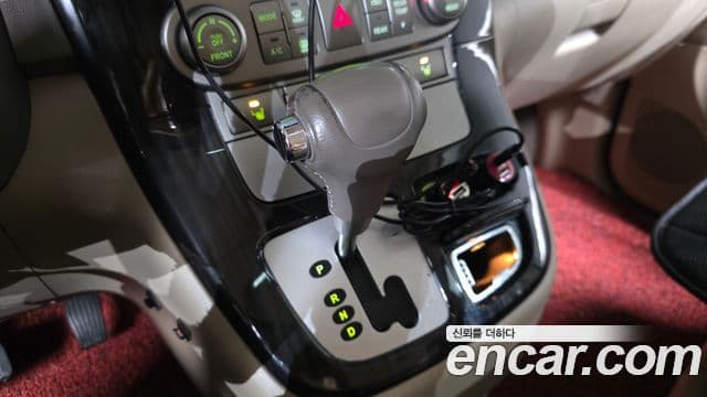 Kia Carnival R R Special, 2011 9