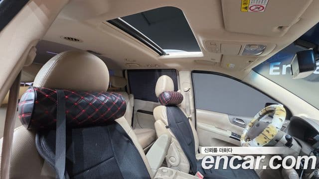 Kia Carnival R R Special, 2011 11