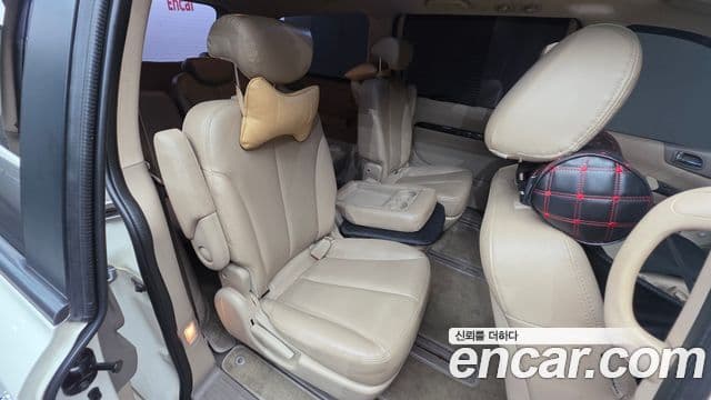 Kia Carnival R R Special, 2011 19