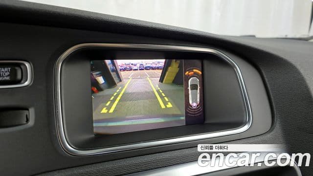 Volvo V40 2세대, 2018 15