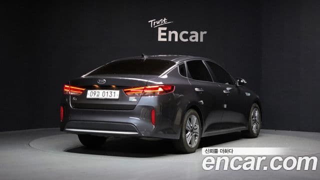 Kia K5 гибрид 2세대 Special, 2017 2