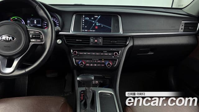 Kia K5 гибрид 2세대 Special, 2017 14