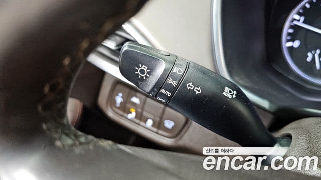 Hyundai Santa Fe TM Exclusive, 2020 18